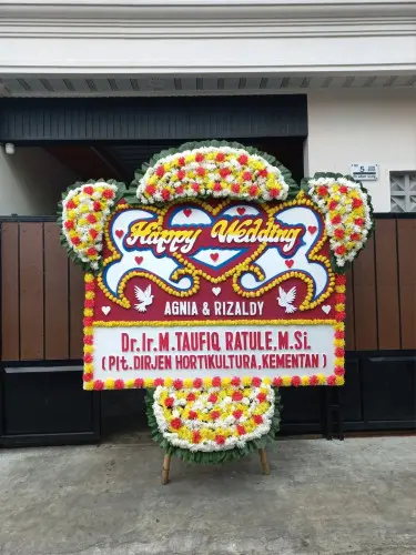 Papan Bunga Pernikahan kelapa indah